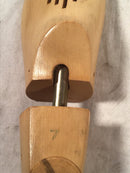 Shoe tree (size 7)